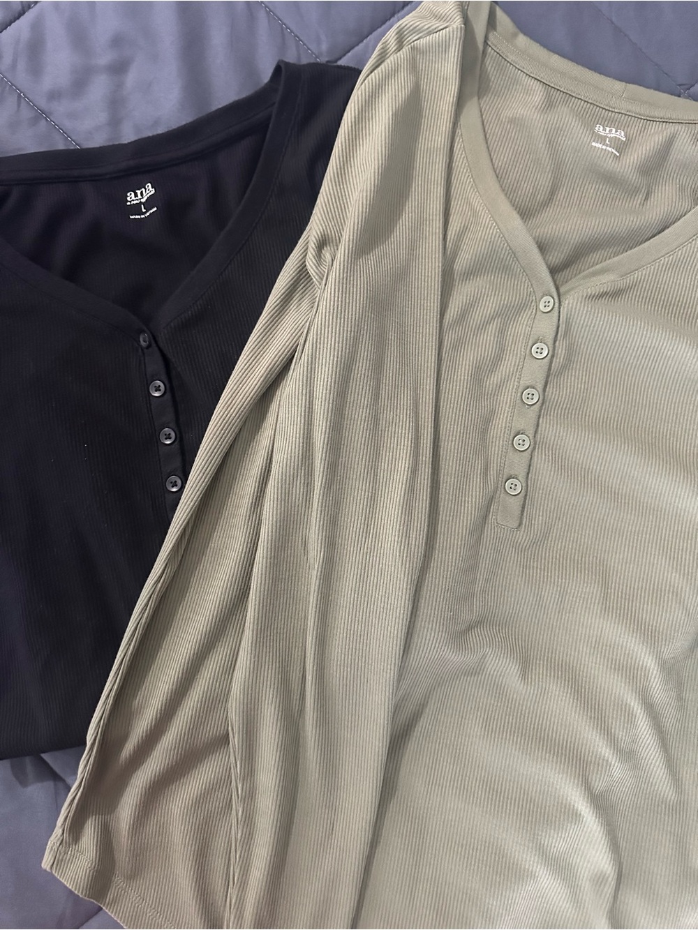a.n.a Ribbed Henley Long Sleeve Top in Black and Olive